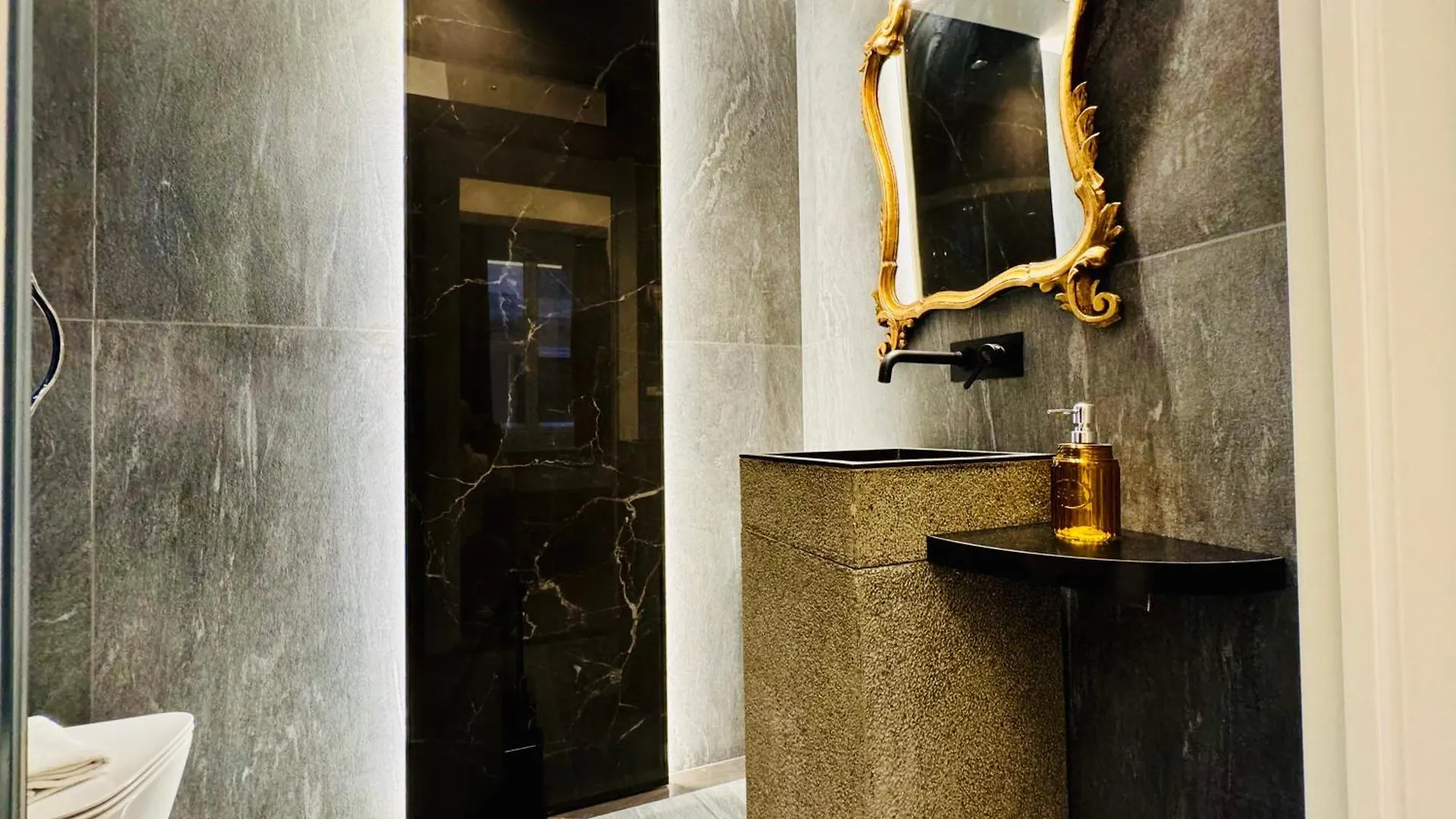 Antiqua Domus Hotel Rome Italy