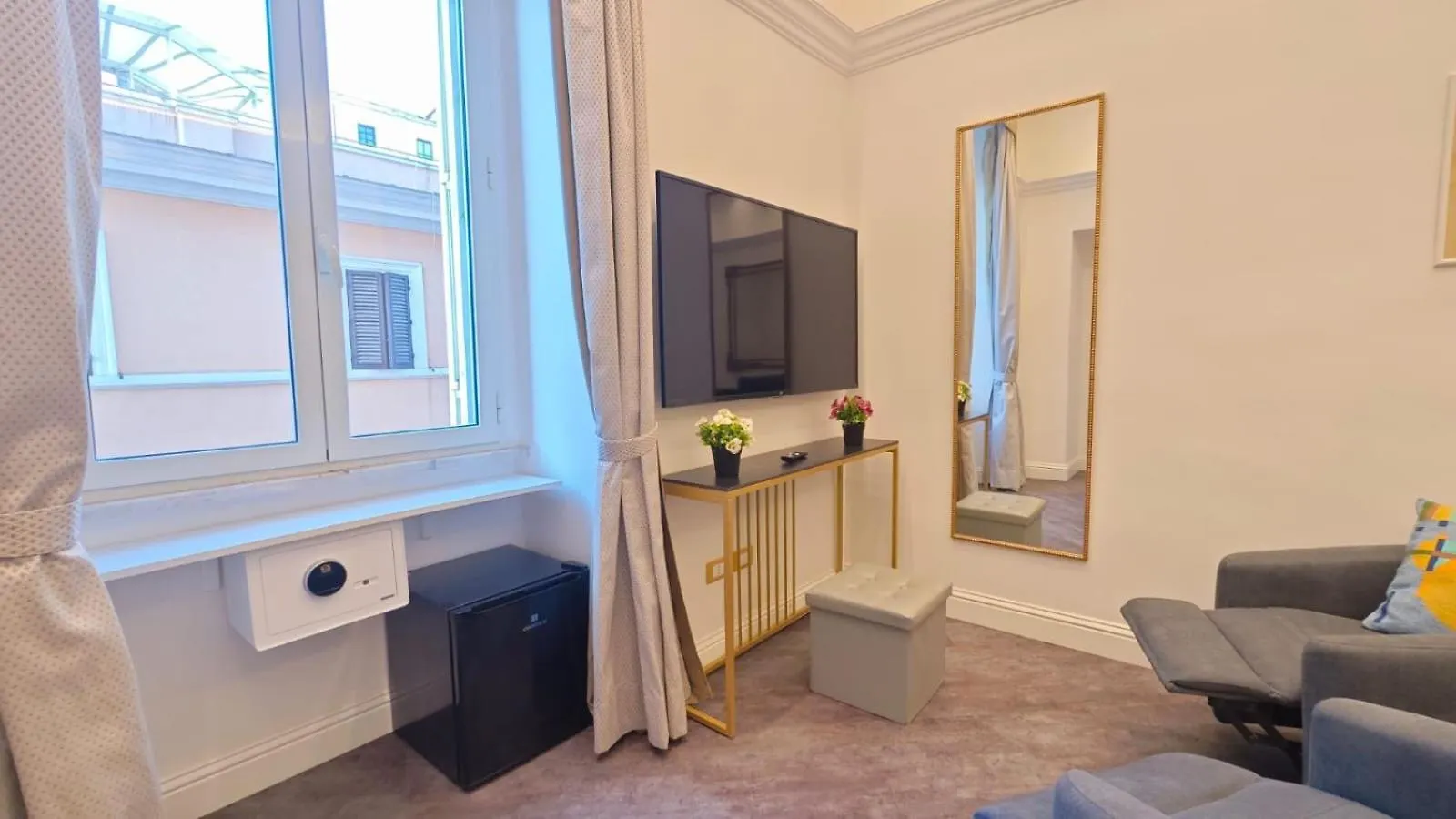 Antiqua Domus Hotel Rome 0*,  Italy